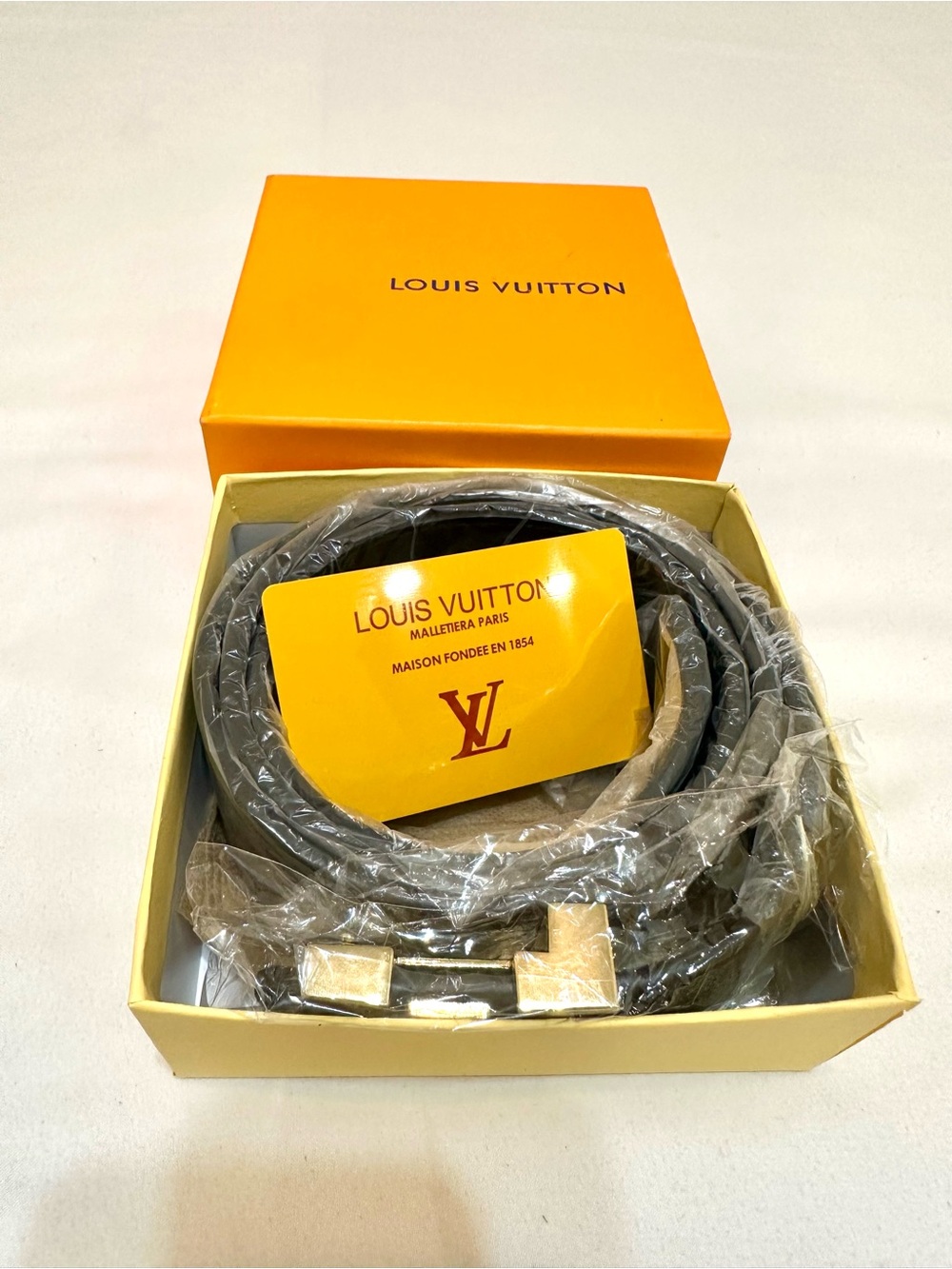 Louis Vuitton Gold LV Buckle Belt with Black Monogram Strap - Picture 5 of 6